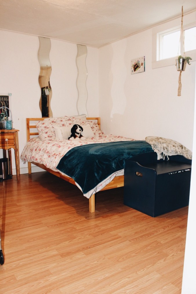 the happy crazy house Jules young girls room shabby chic floral